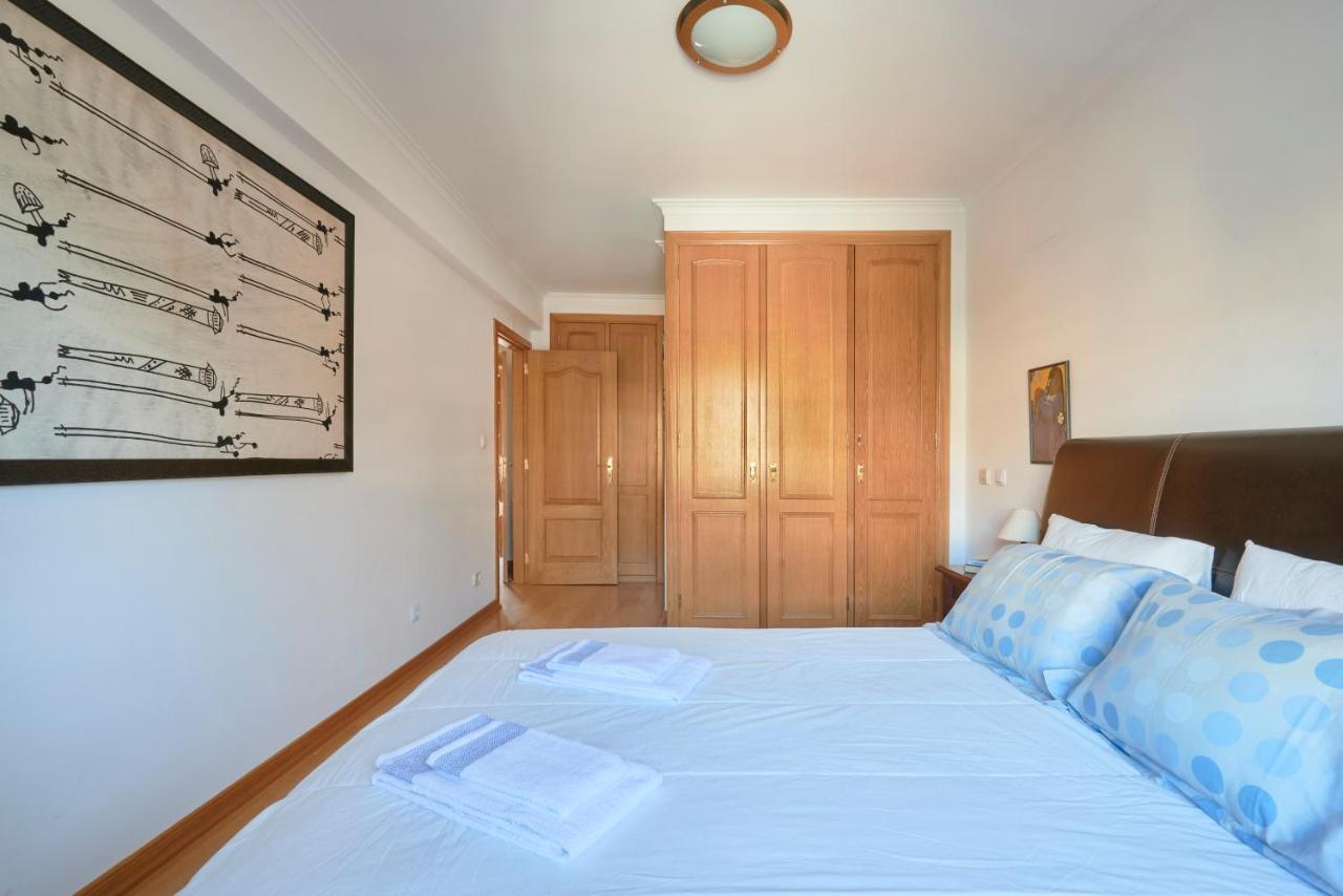 Apartamento Junto Nova&Praia Carcavelos II Luaran gambar